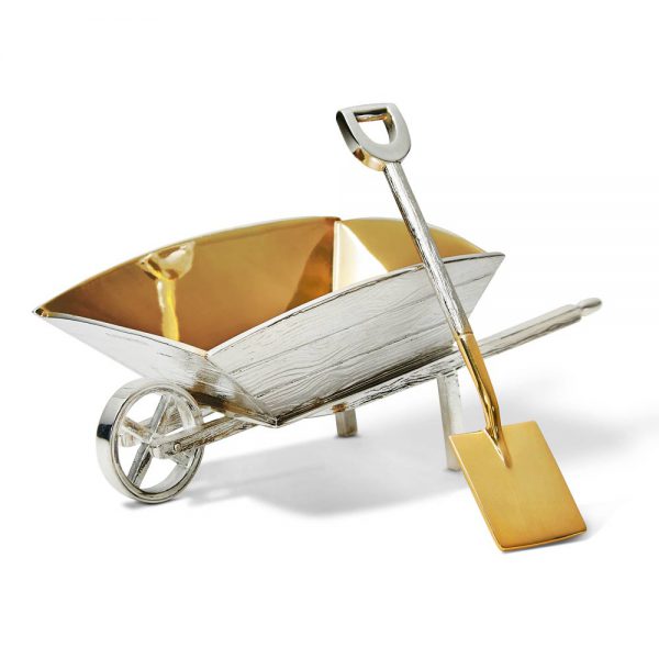 Wheelbarrow and shovel - T192